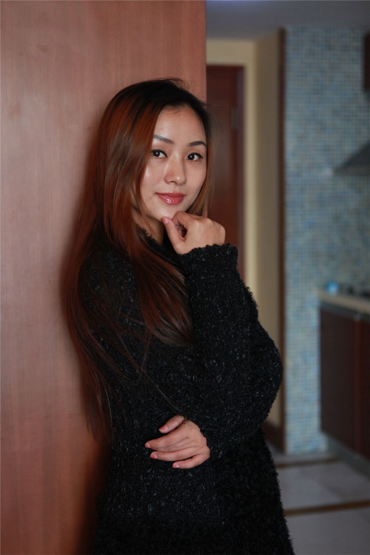 Large-scale solo photoshoot of Chinese model Xin Yi